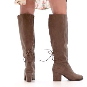 Extra wide calf lace up Journee knee Fall/winter boots
